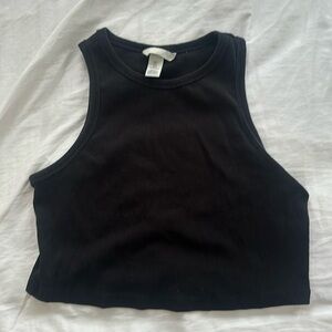 Black cropped H&M tank top